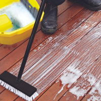 Entretien des lames de terrasse en composite bois-plastique : conseils et recommandations
